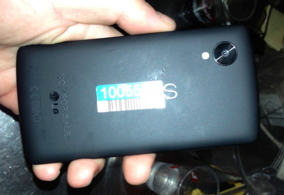 LG Nexus 5 живое фото